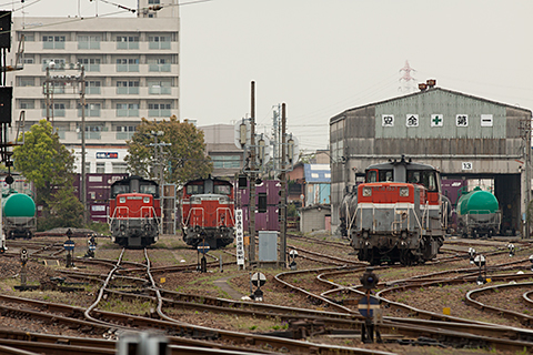 四日市駅構内