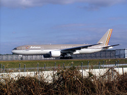 asiana777_thumb.jpg