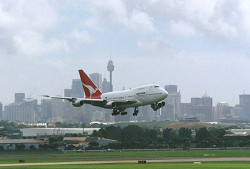 syd_qf747sp_17_thumb.jpg