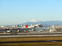 090101_hnd_jal_737_thumb.jpg